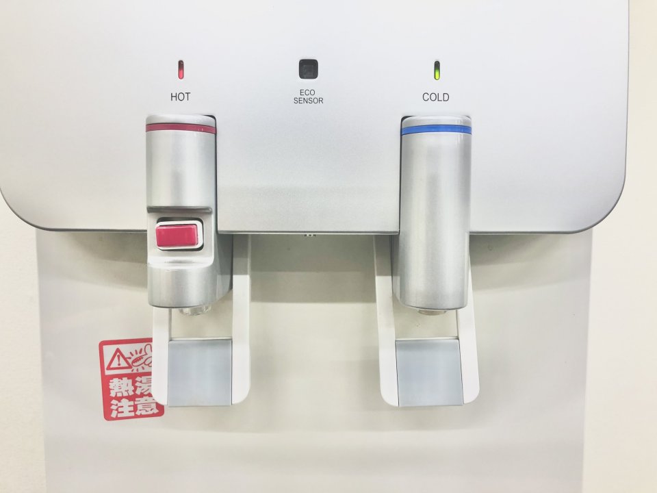 ウォーターサーバーのチャイルドロックについて｜必要性や選び方もご紹介